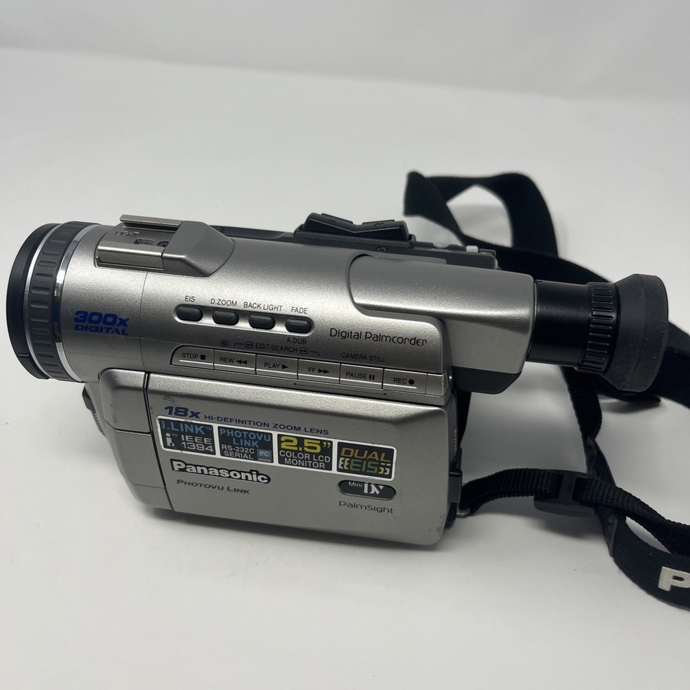 PANASONIC PV-DV100D Digital Palmcorder, UNTESTED, AS IS (No Battery/Charger)